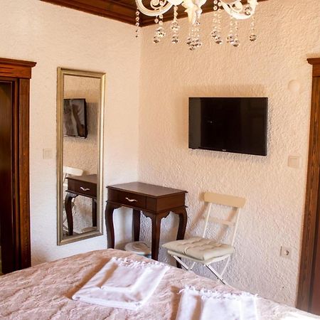 Villa Teos Otel Измир Екстериор снимка