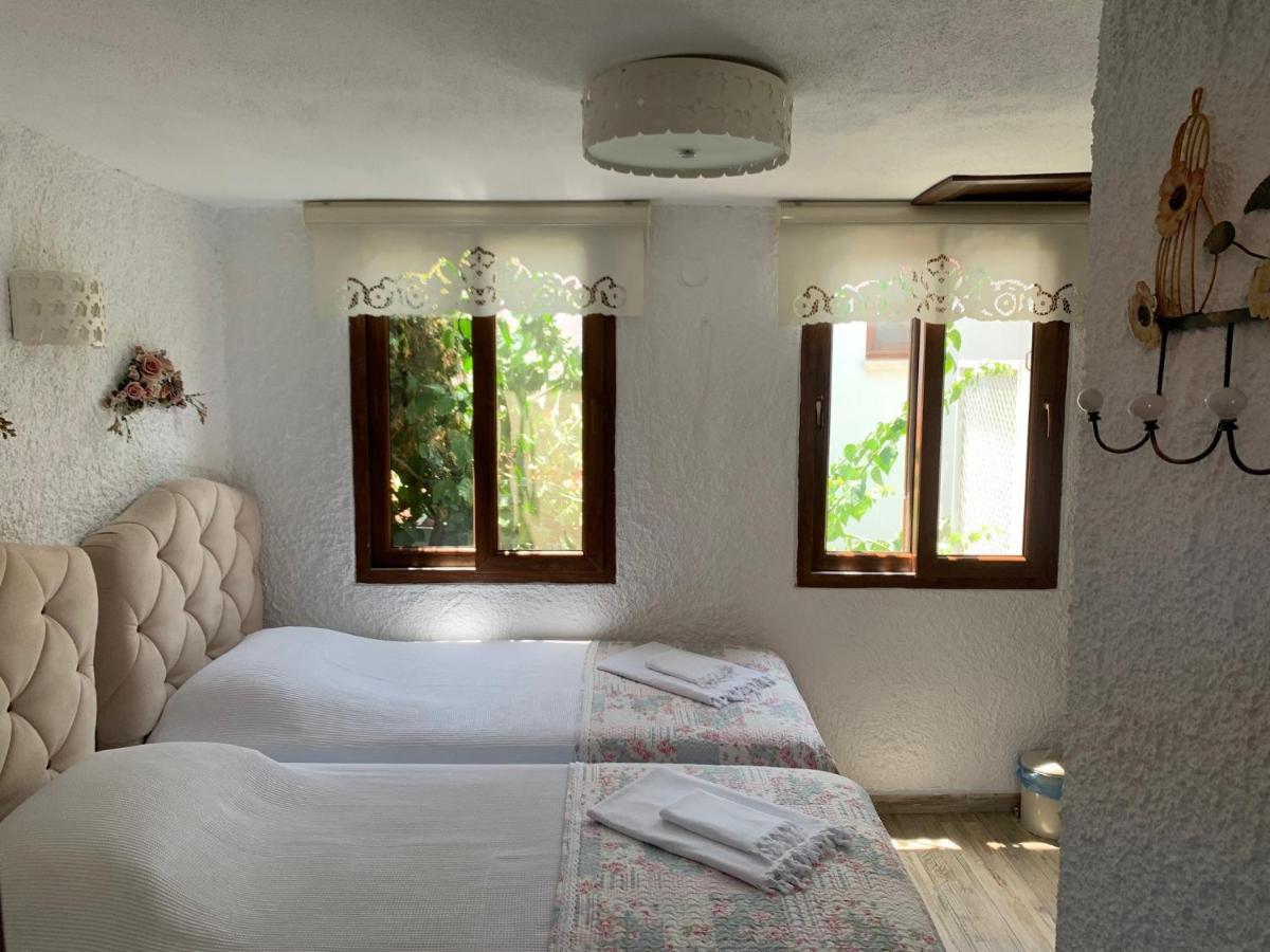 Villa Teos Otel Измир Екстериор снимка